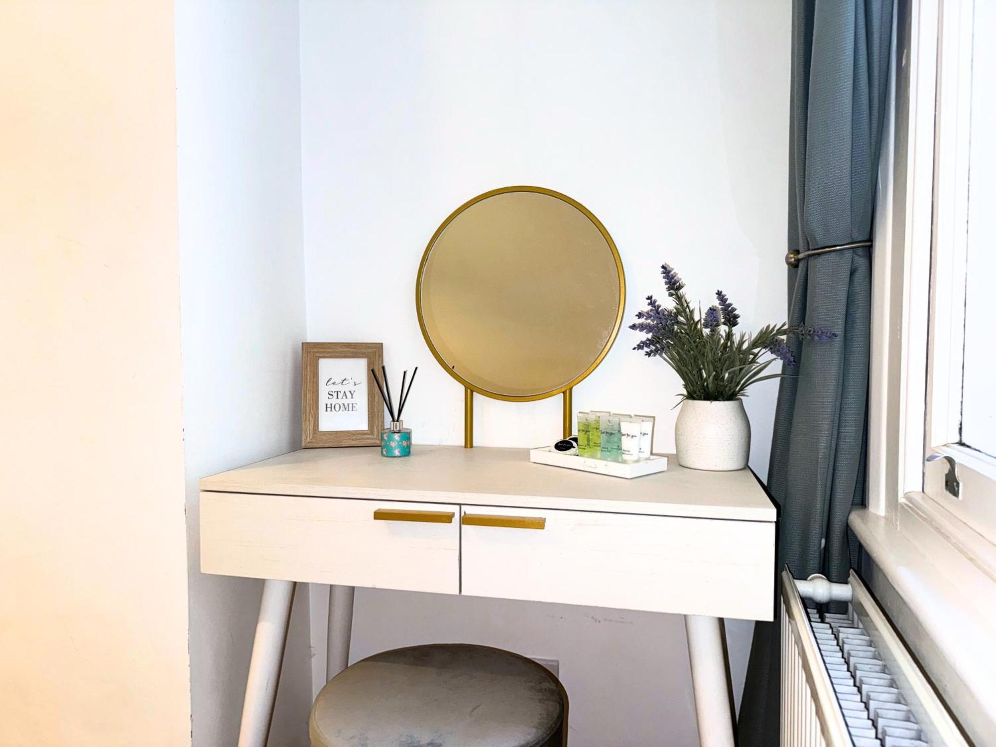 런던 Charming Victorian Retreat In West Hampstead 아파트 외부 사진